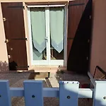 Maisonnette, 5 Pers, 500m Plage, Parking, Terrasse Semesterbostad Agde