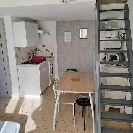 Semesterbostad Maisonnette, 5 Pers, 500m Plage, Parking, Terrasse